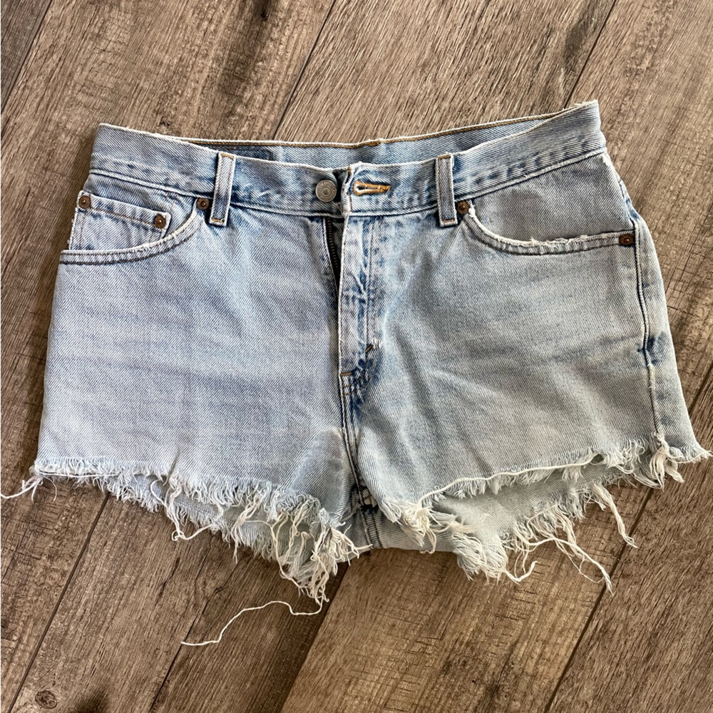 Levi’s 517 denim shorts.
